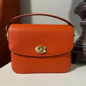 COACH Cassie 19 Crossbody